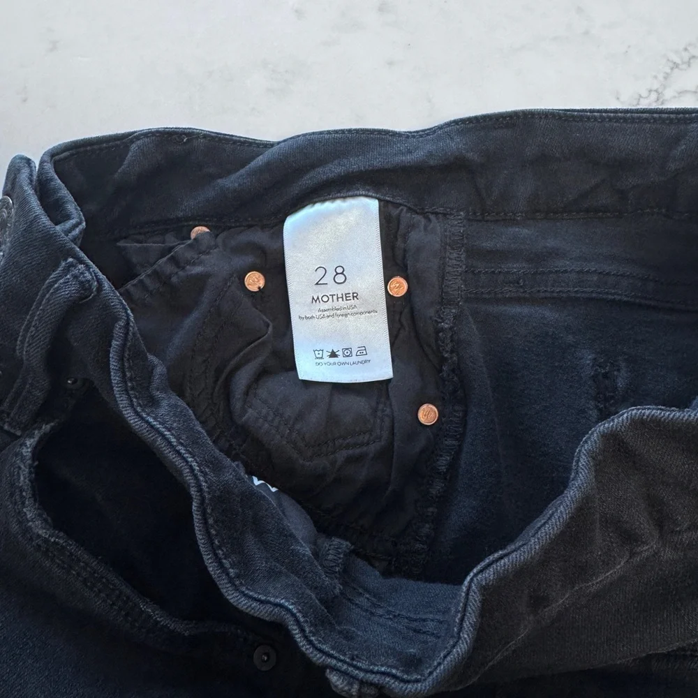 MOTHER The Looker Black Jeans Size 28